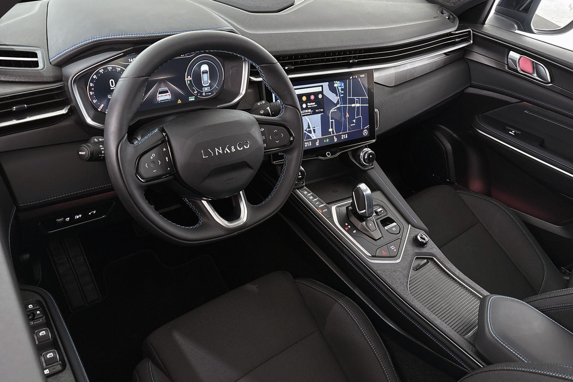 Lynk & Co 01