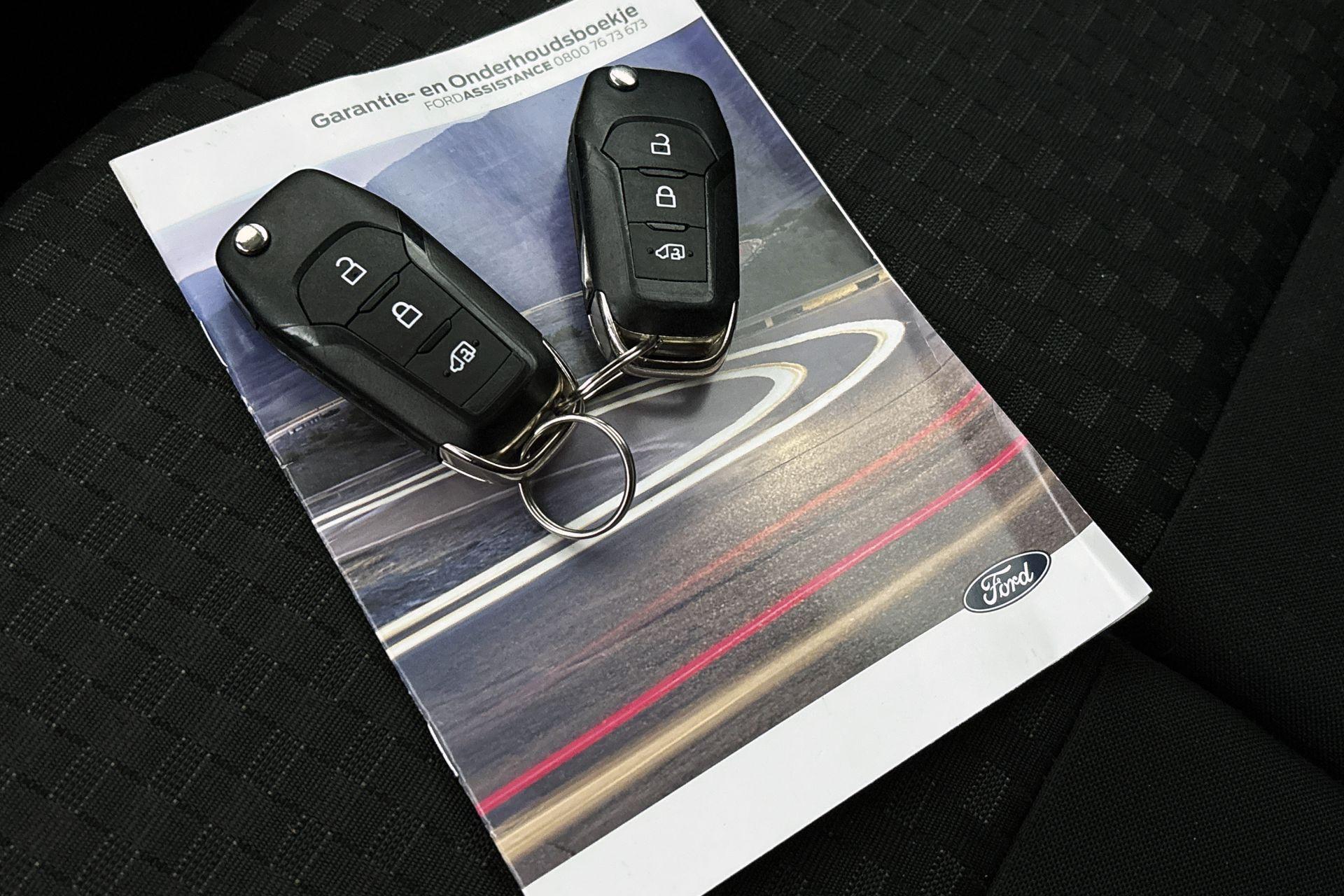 Ford Transit Connect (26)