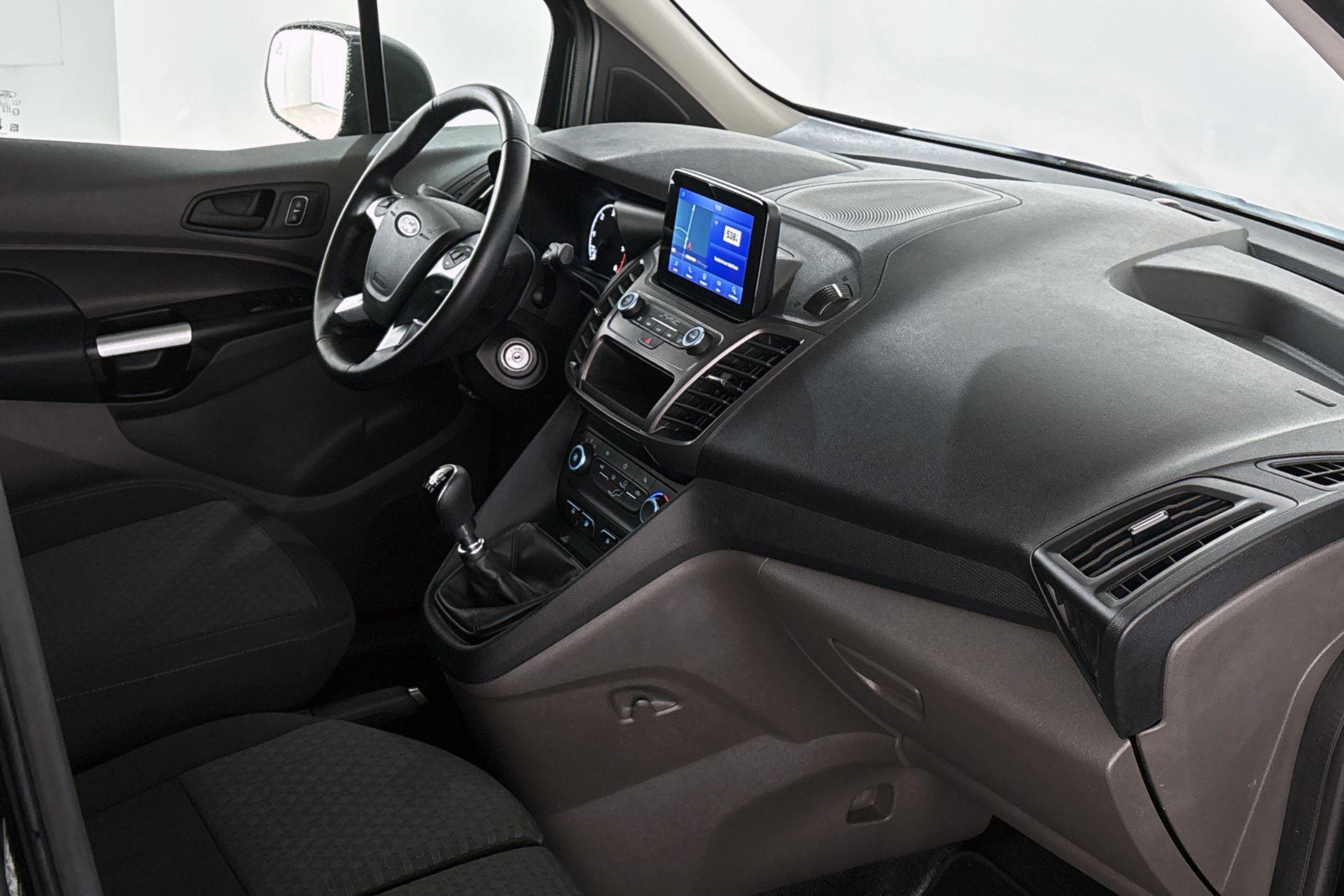 Ford Transit Connect (31)