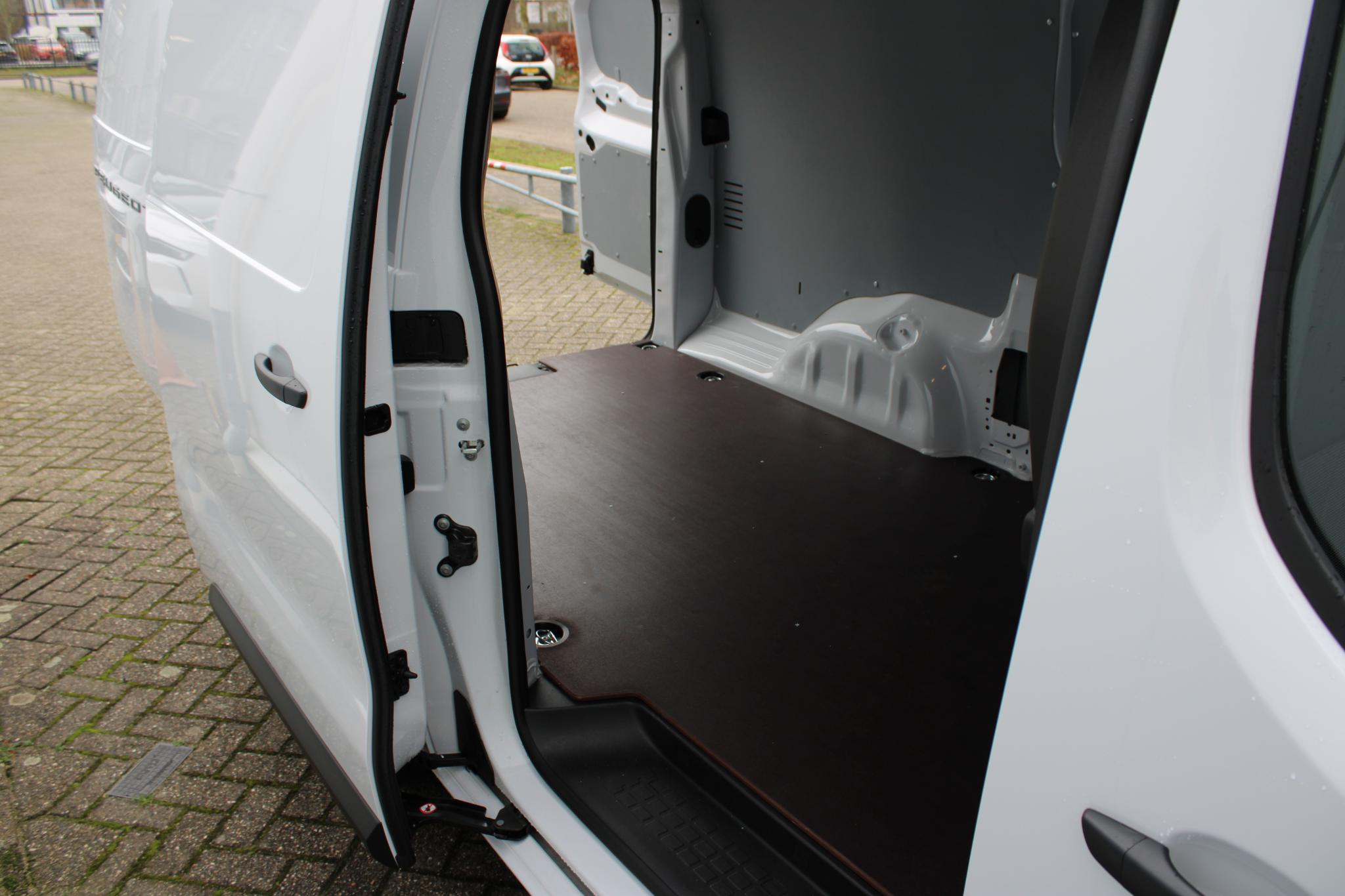 Peugeot e-Expert