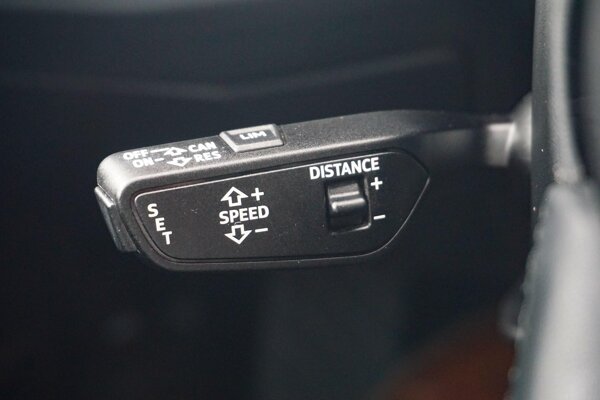 cruise control adaptief met Stop&Go cruise control adaptief met Stop&Go