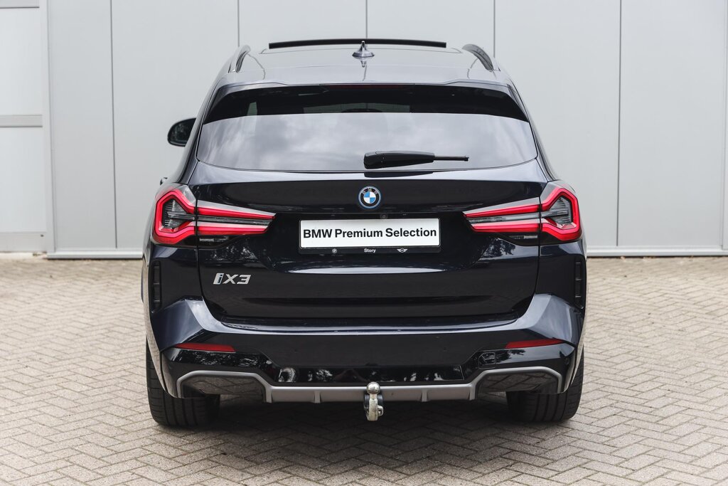 BMW iX3 7