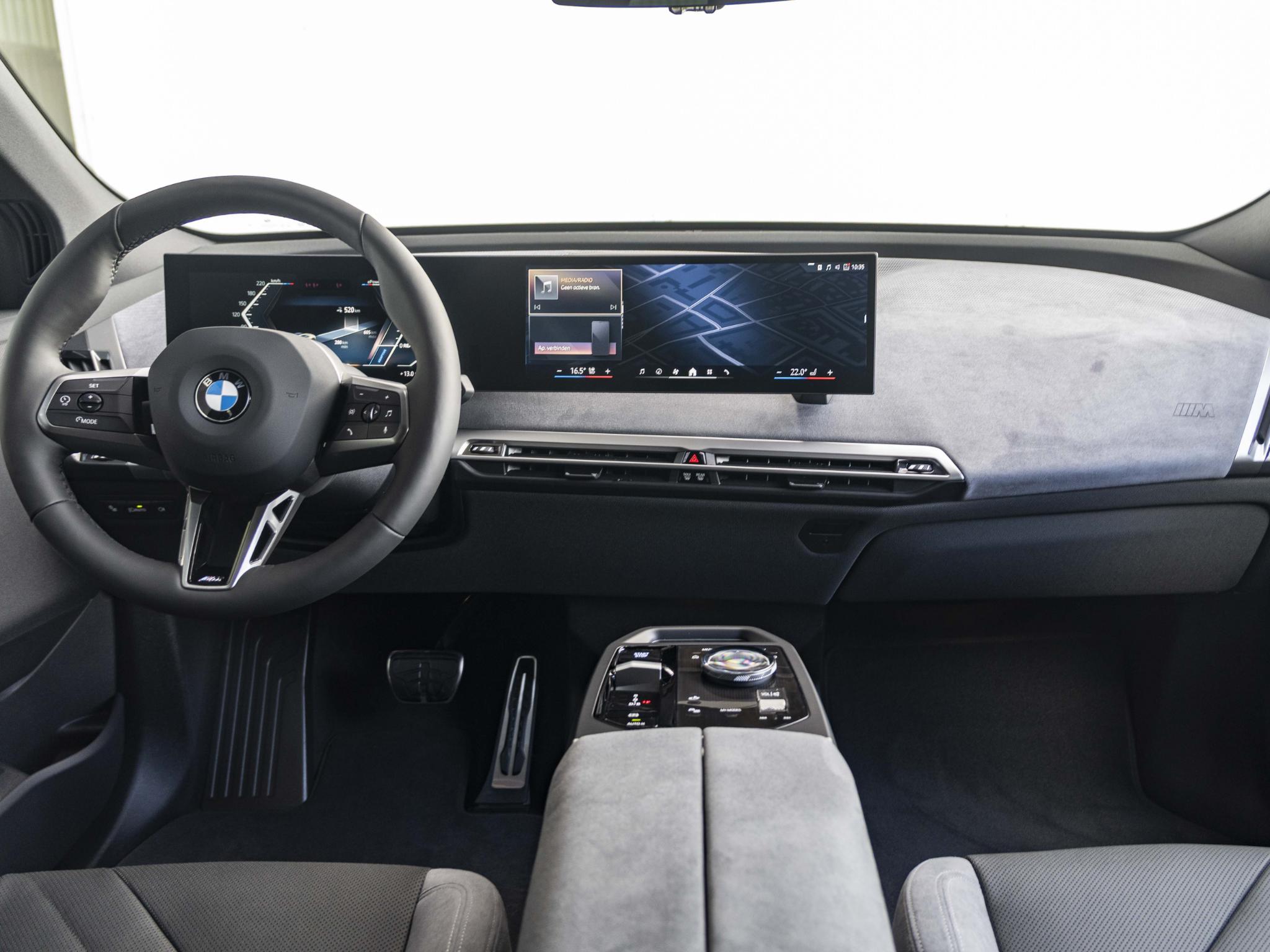 BMW iX xDrive45 - Afbeelding 3