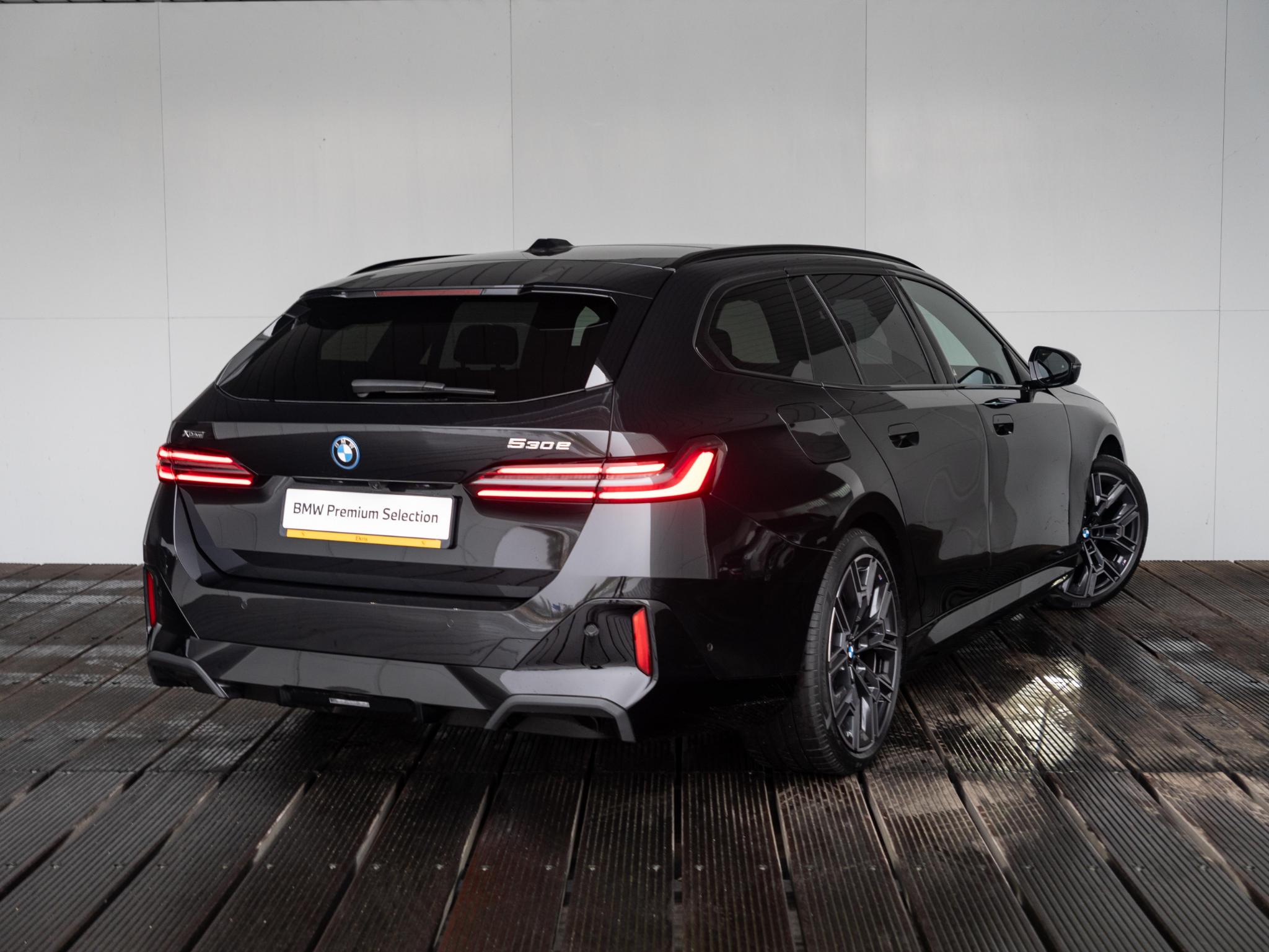 BMW 5 Serie Touring 530e xDrive - Afbeelding 2
