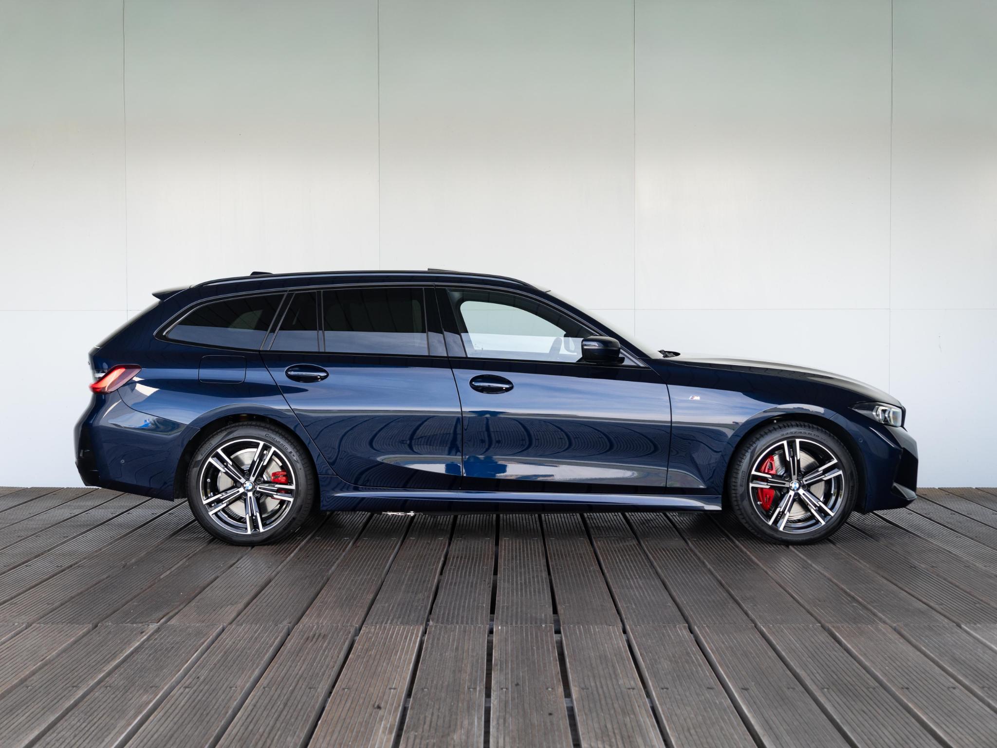 BMW 3 Serie Touring 330e - Afbeelding 4