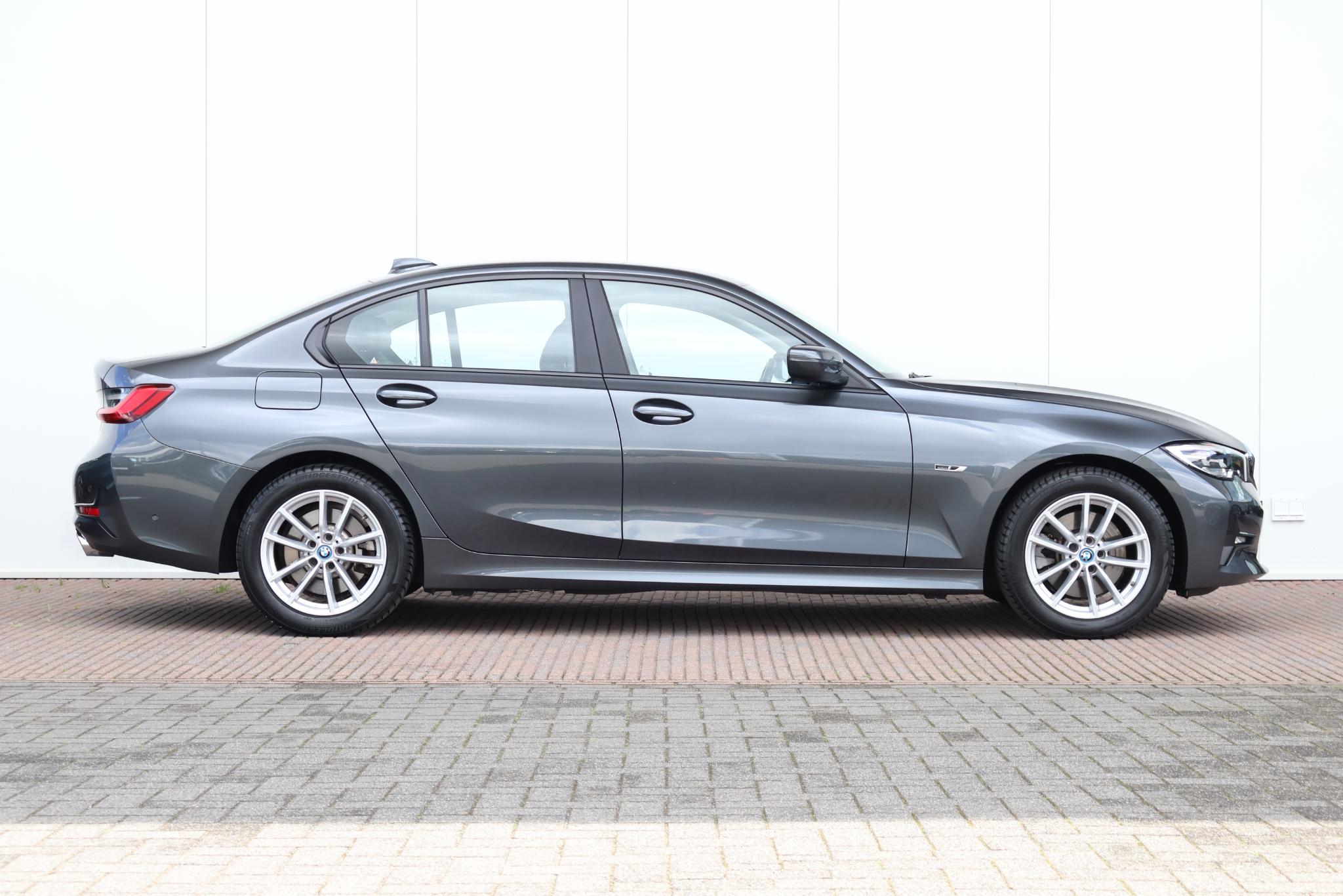 BMW 3-serie 320e Business Edition Plus - Afbeelding 5