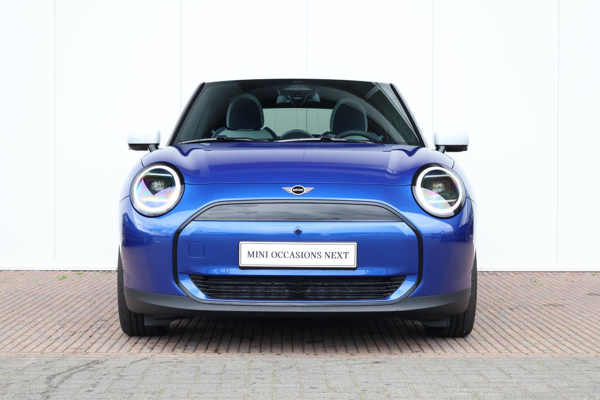 MINI 3-Deurs Cooper E Favoured L 40.7 kWh - Afbeelding 2
