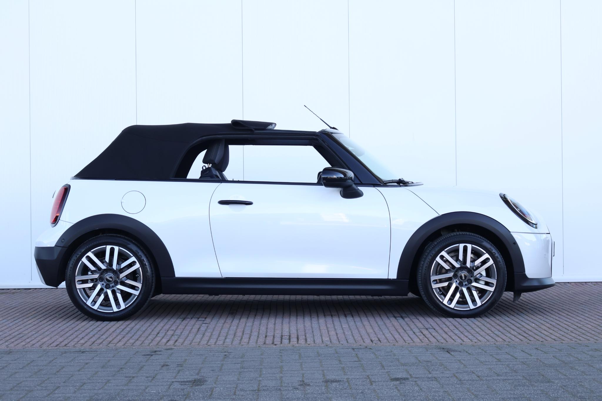 MINI Cabrio