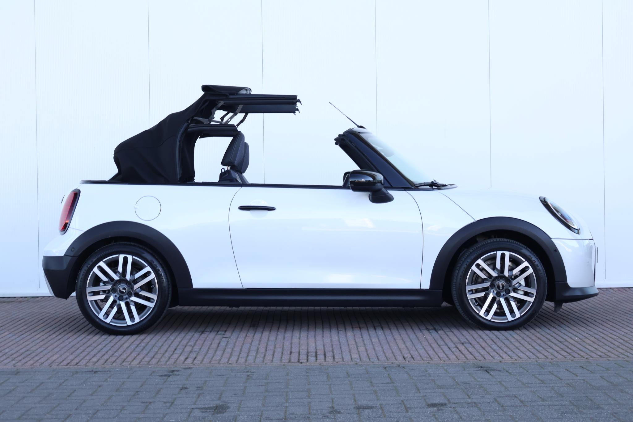 MINI Cabrio