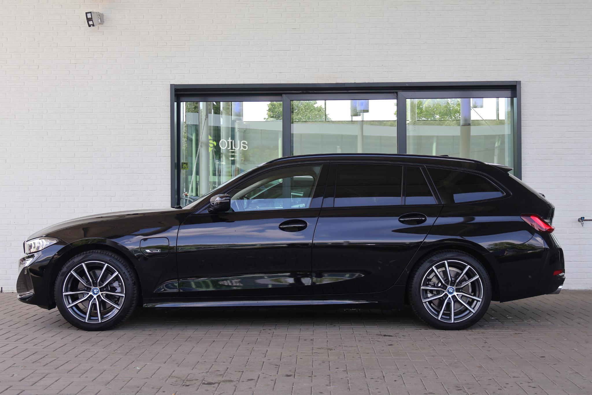 BMW 3 Serie Touring 330e - Afbeelding 5