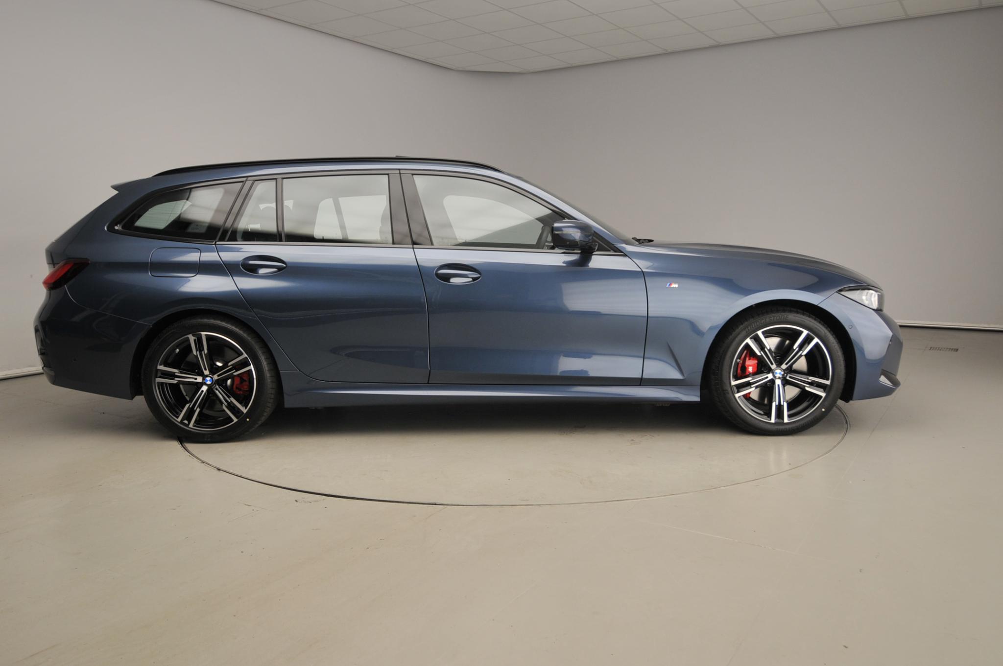 BMW 3 Serie Touring 330i xDrive - Afbeelding 4