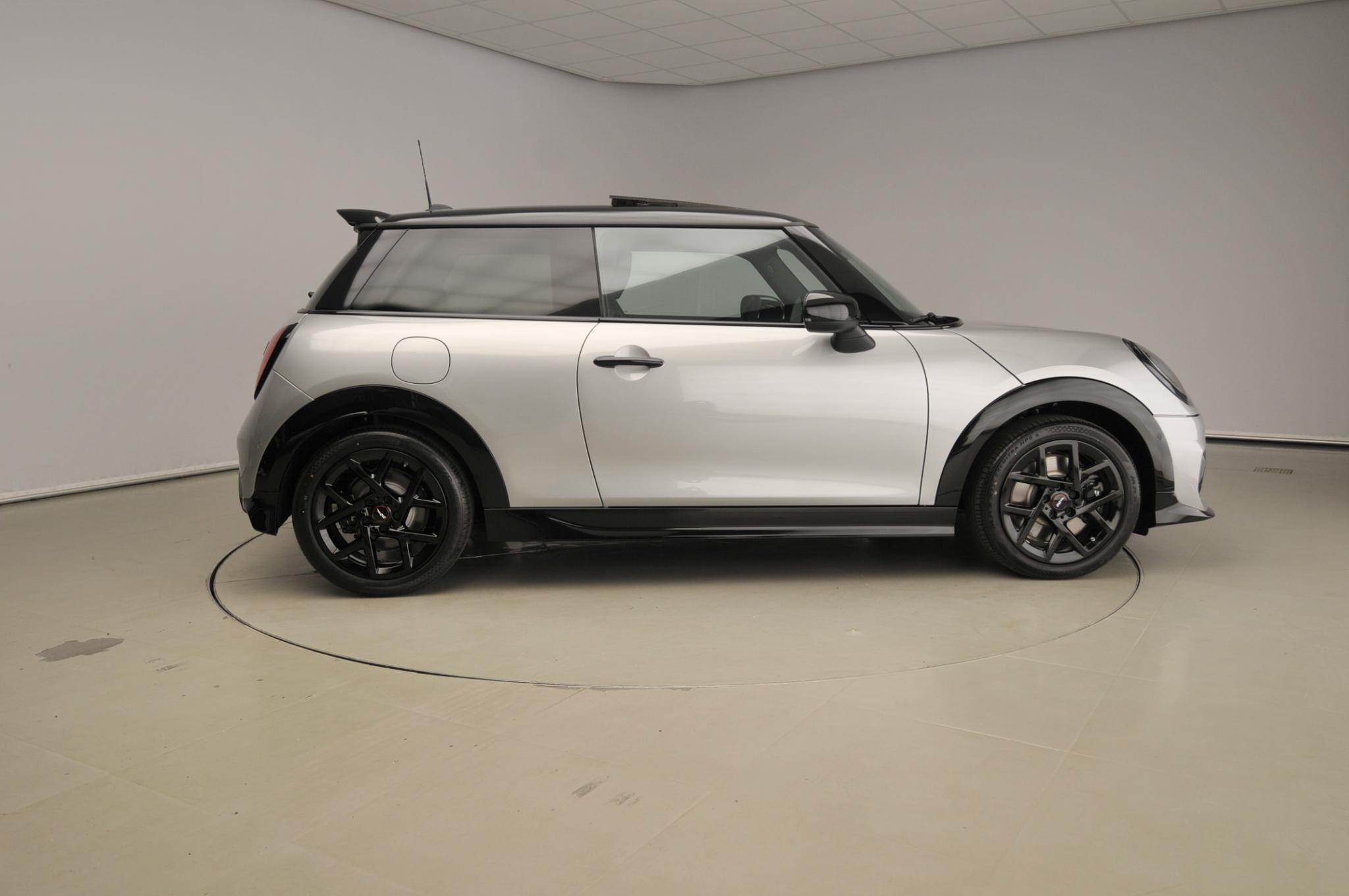 MINI 3-Deurs Cooper C - Afbeelding 4
