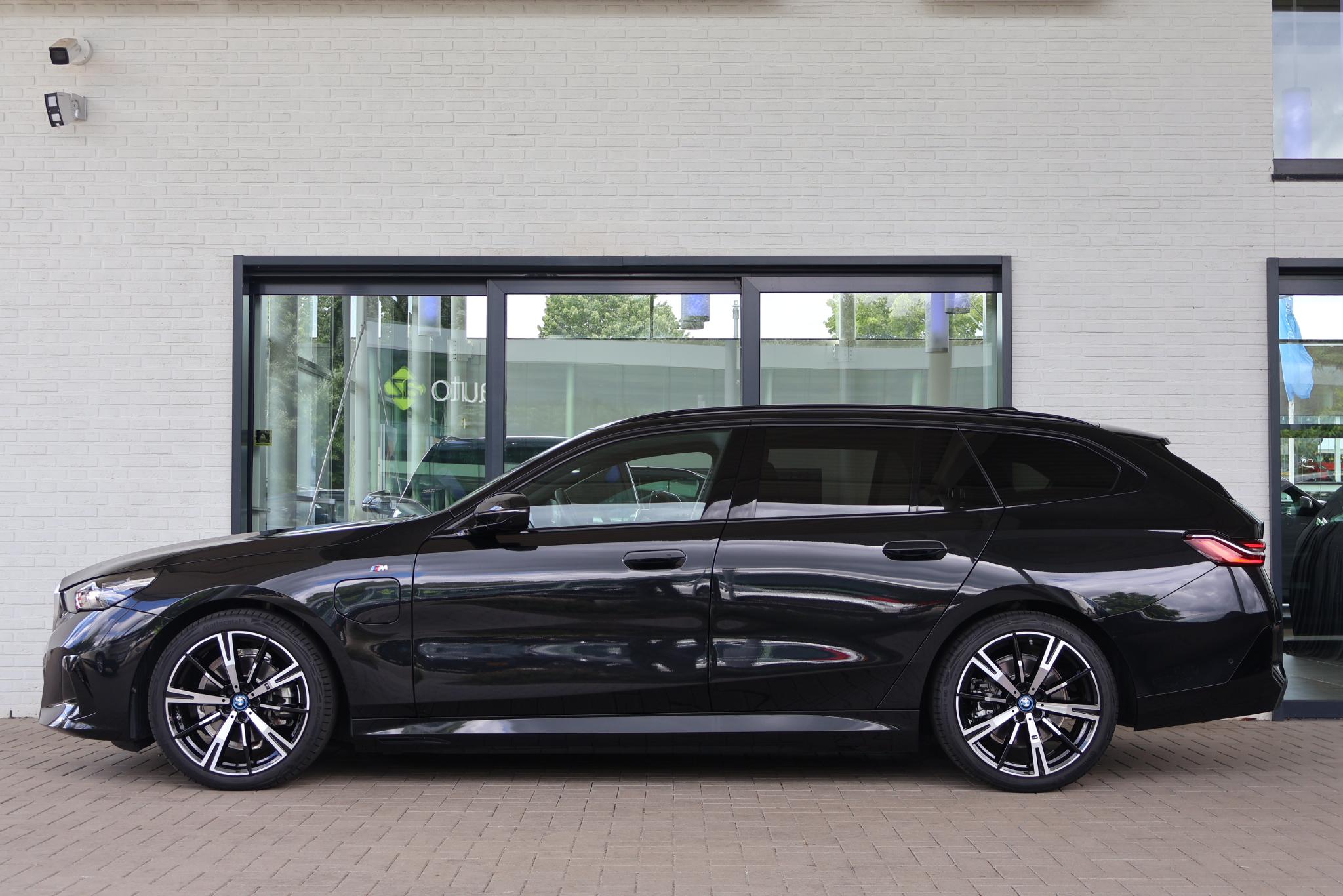 BMW 5 Serie Touring 530e - Afbeelding 5
