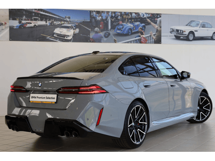 BMW M5 Sedan - Afbeelding 2