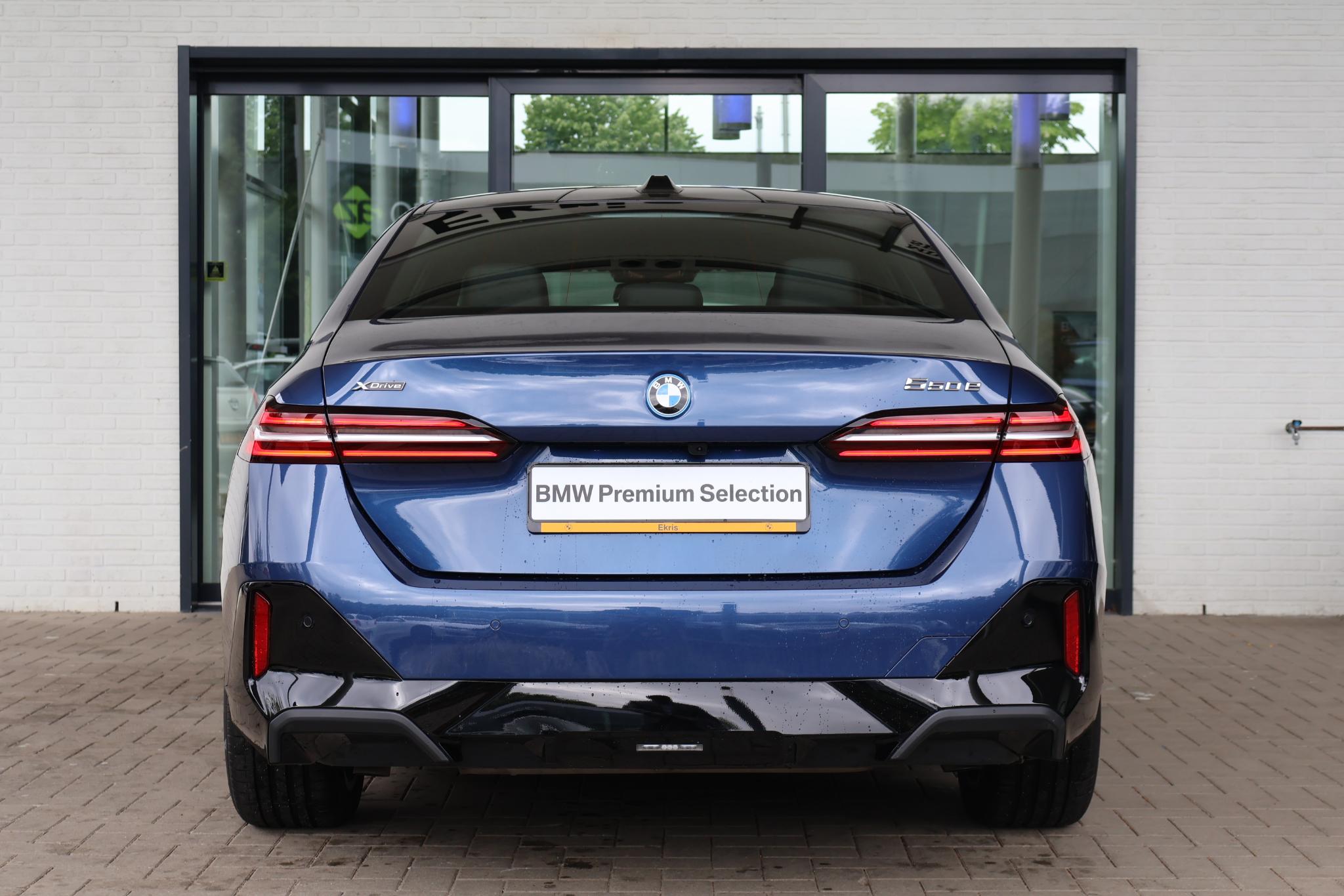 BMW 5 Serie Sedan 550e xDrive - Afbeelding 4