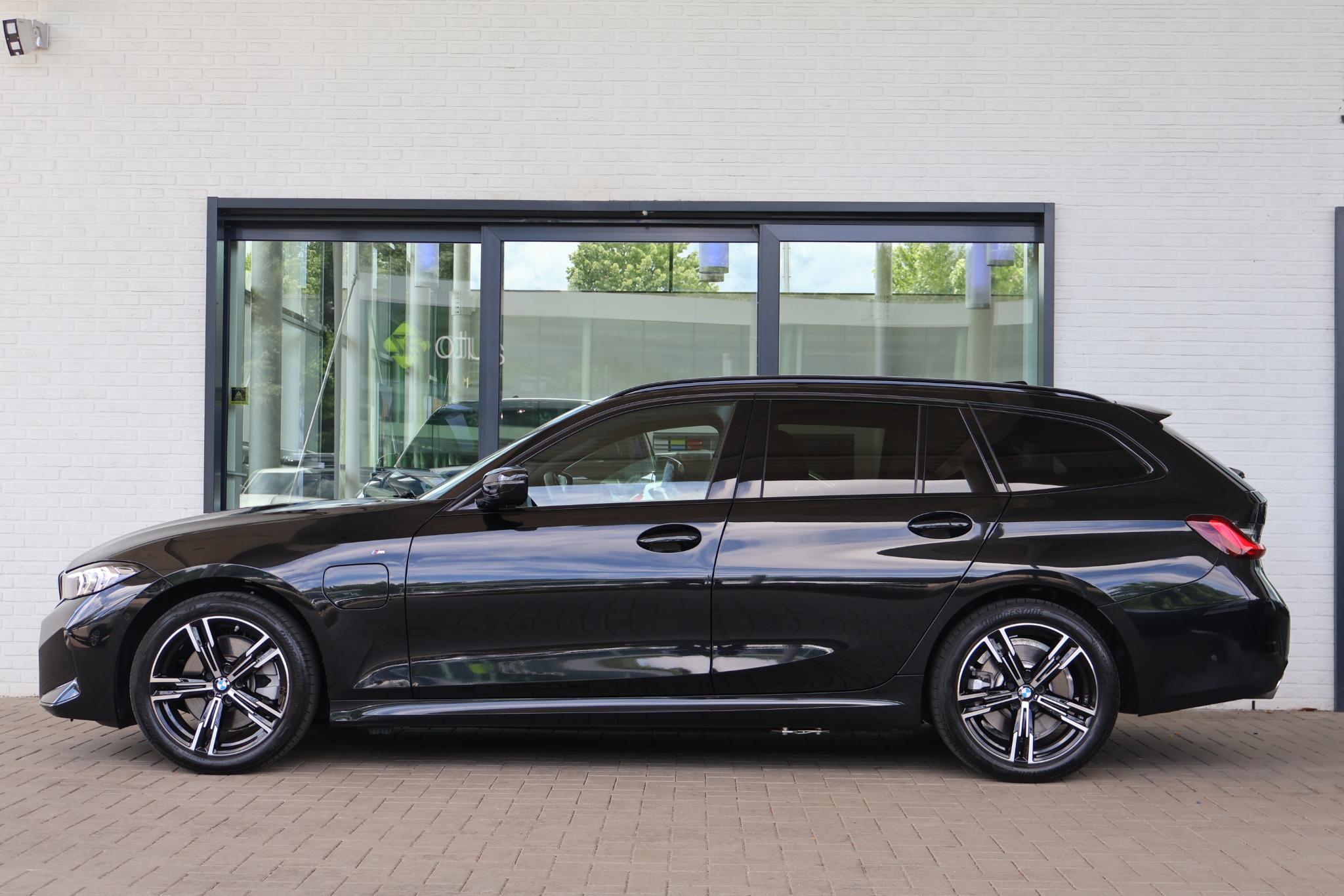 BMW 3 Serie Touring 330e - Afbeelding 5