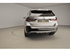 BMW iX1 eDrive20 - Afbeelding 3