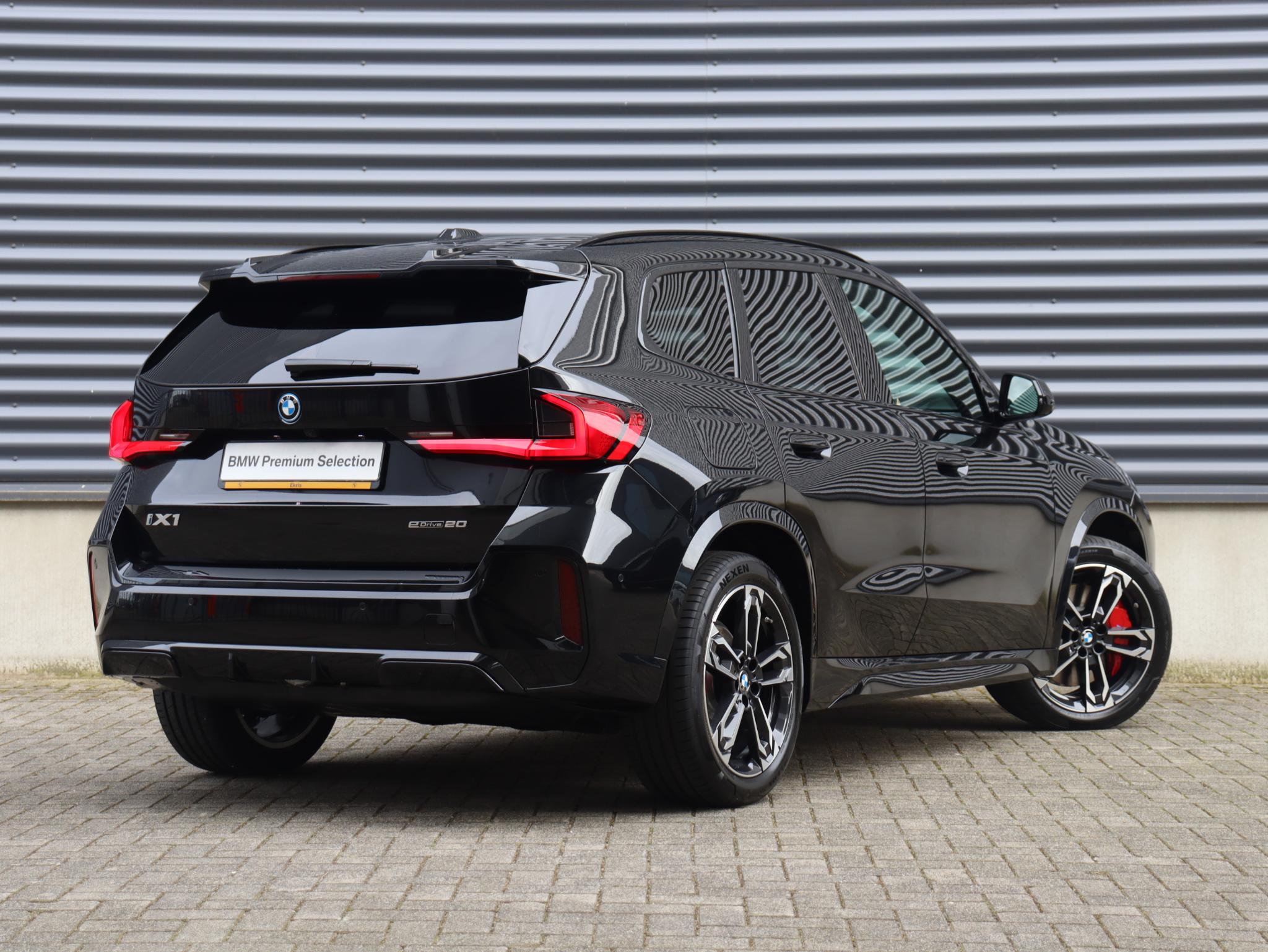 BMW iX1 eDrive20 - Afbeelding 2