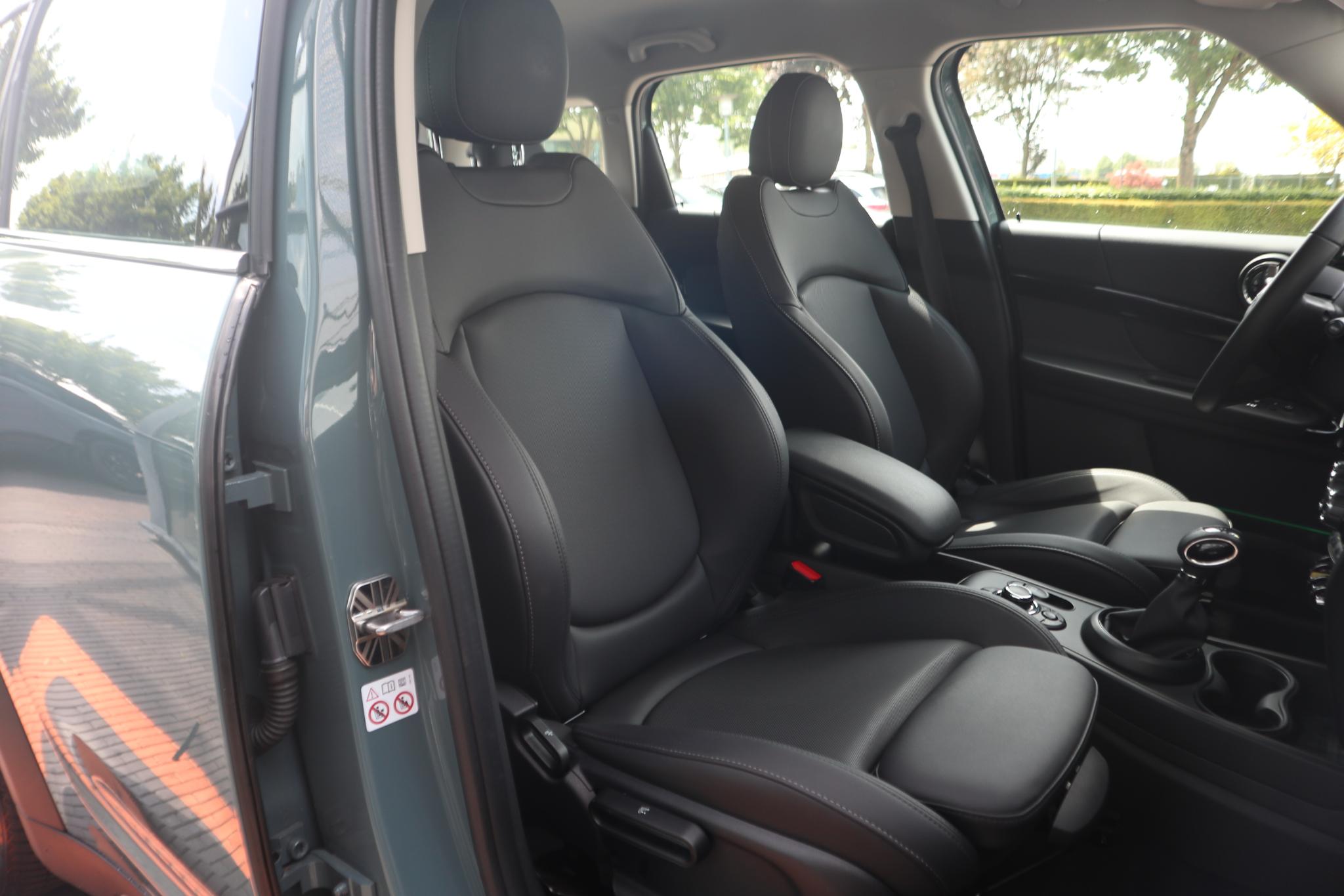 MINI Countryman Cooper SE ALL4 Classic - Afbeelding 4