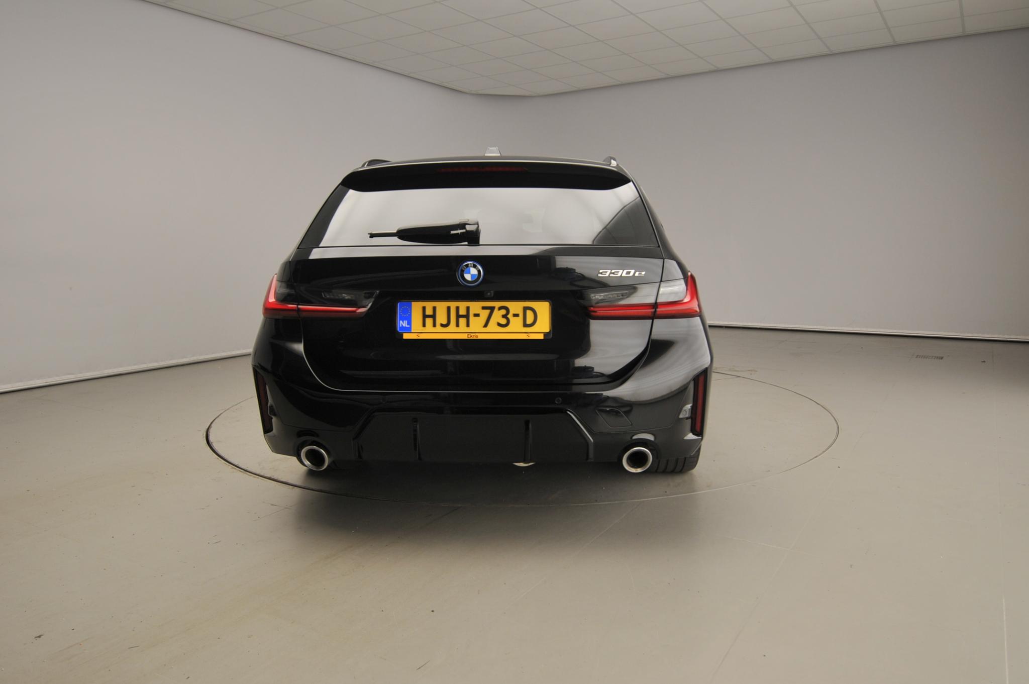 BMW 3 Serie Touring 330e - Afbeelding 3