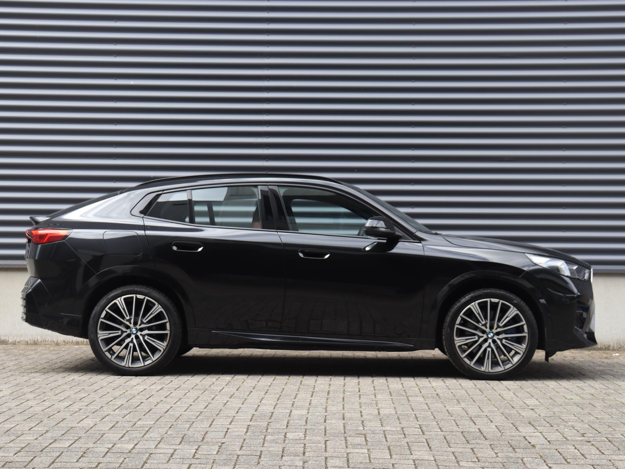 BMW iX2 eDrive20 - Afbeelding 5