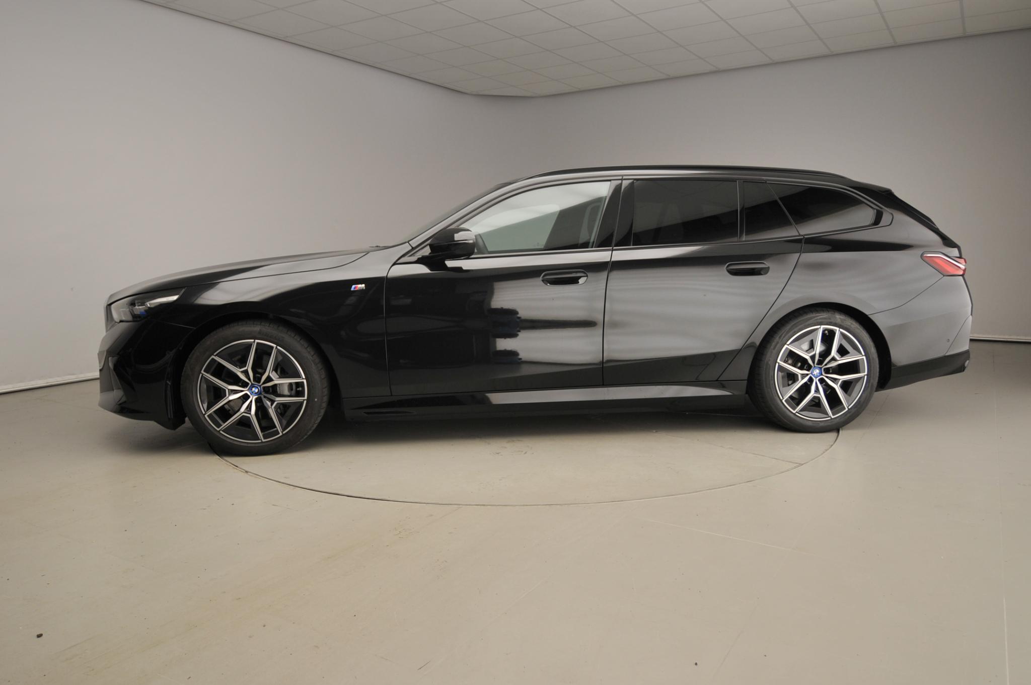 BMW i5 Touring eDrive40 - Afbeelding 2