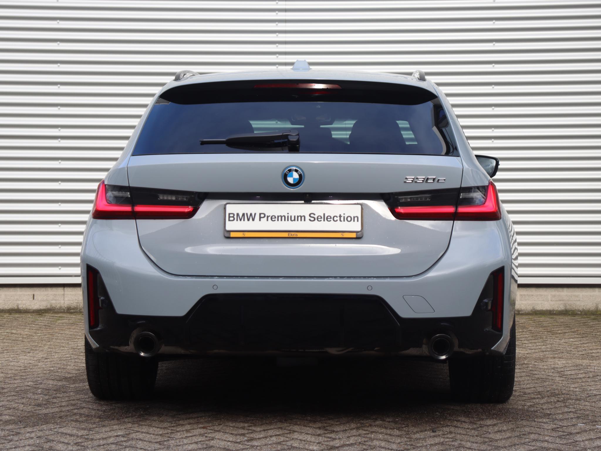 BMW 3 Serie Touring 330e - Afbeelding 4