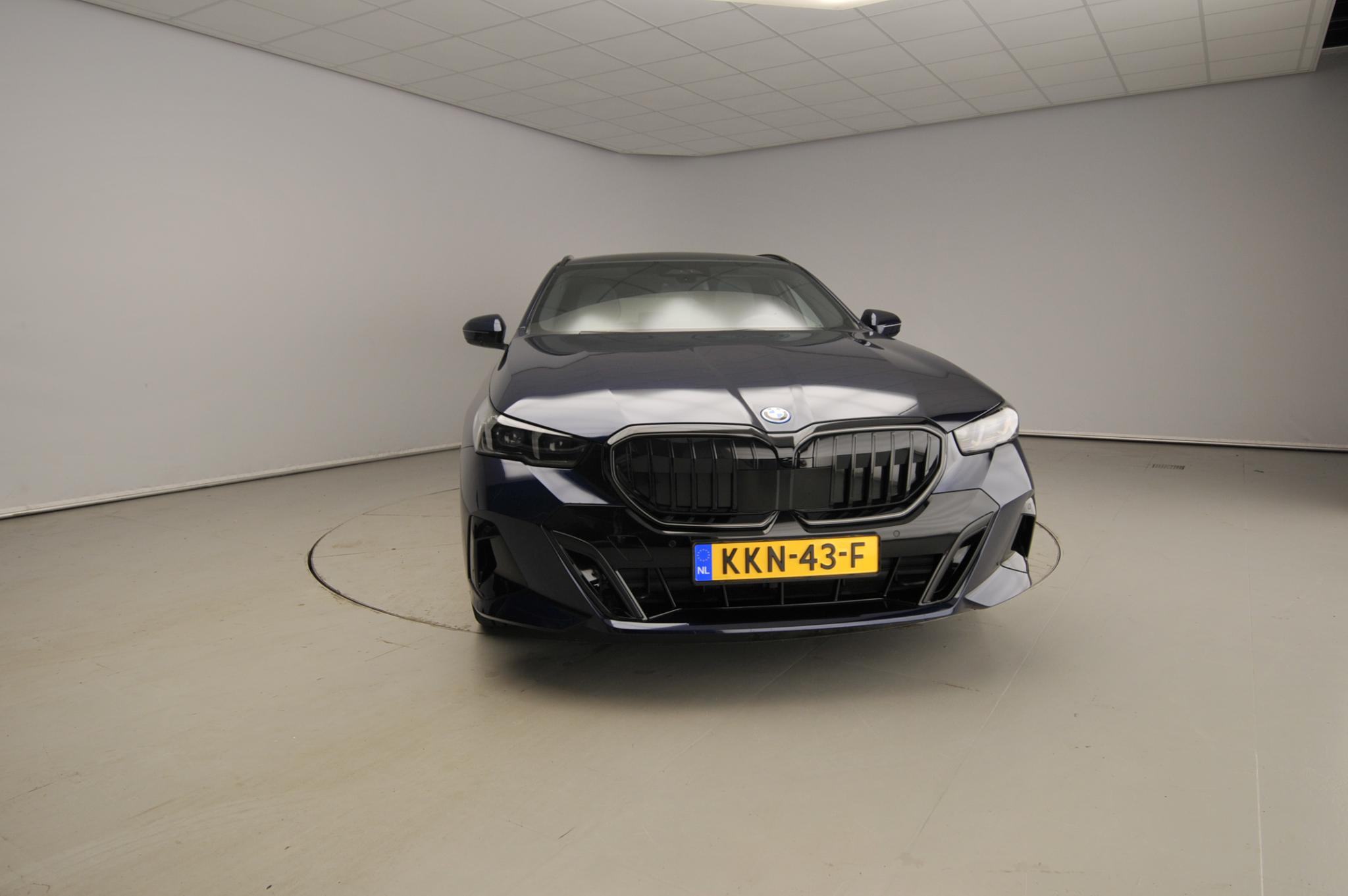 BMW 5 Serie Touring 550e xDrive - Afbeelding 5