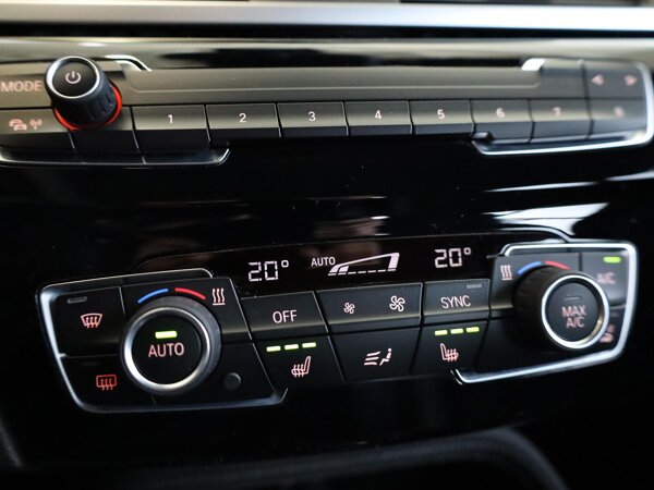 Automatische 2-zone airconditioning Automatische 2-zone airconditioning