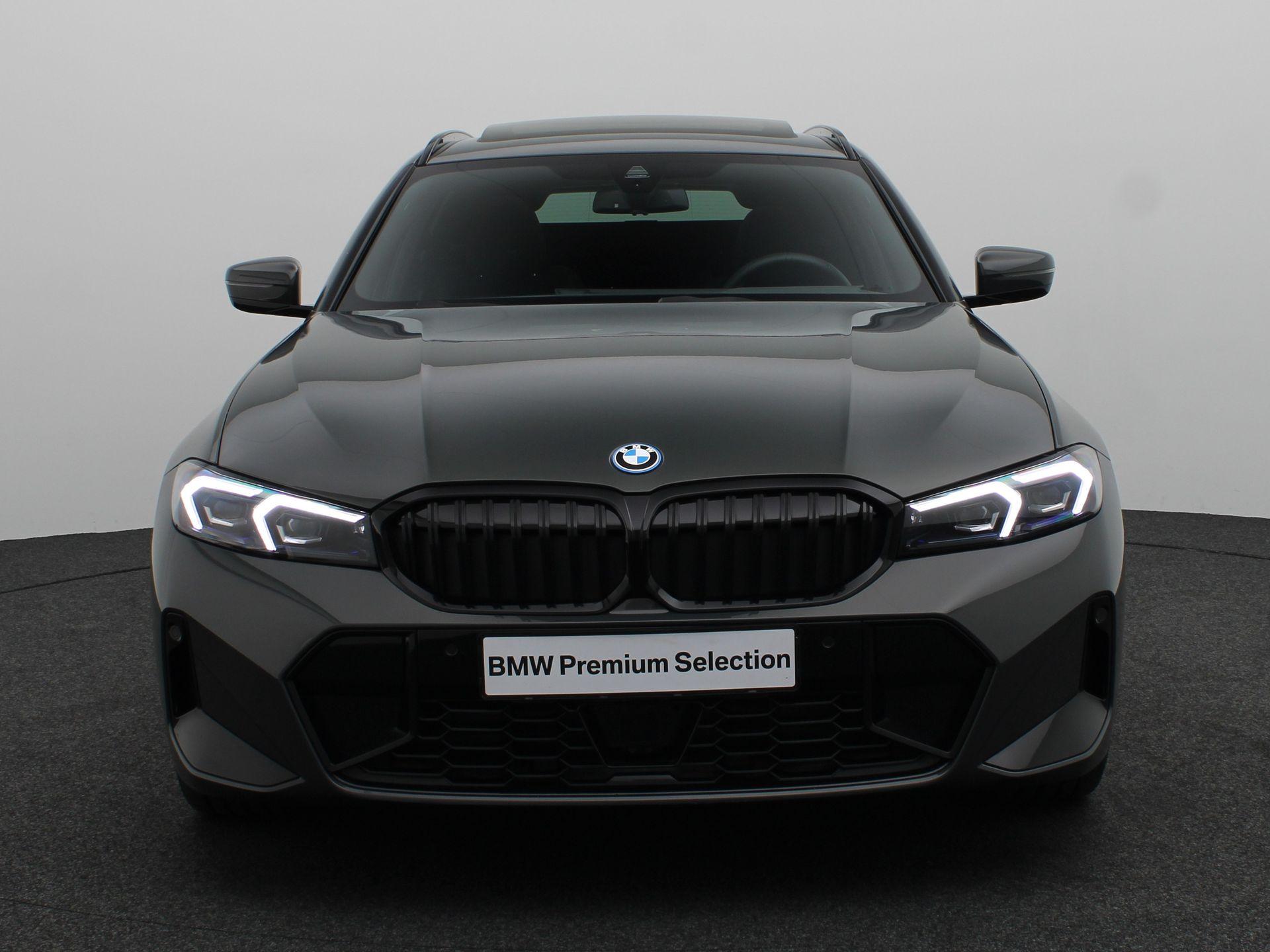 BMW 3 Serie Touring 330e - Afbeelding 3