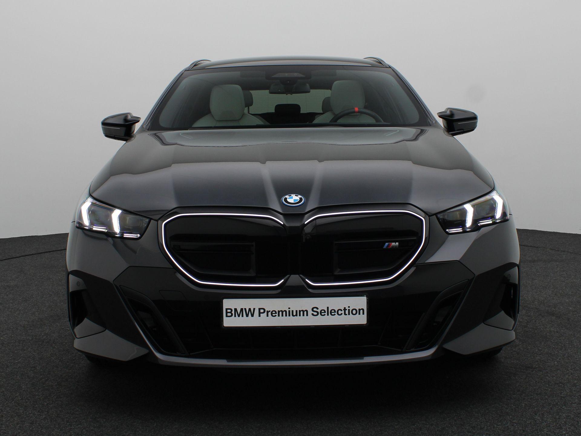 BMW i5 Touring M60 xDrive - Afbeelding 3