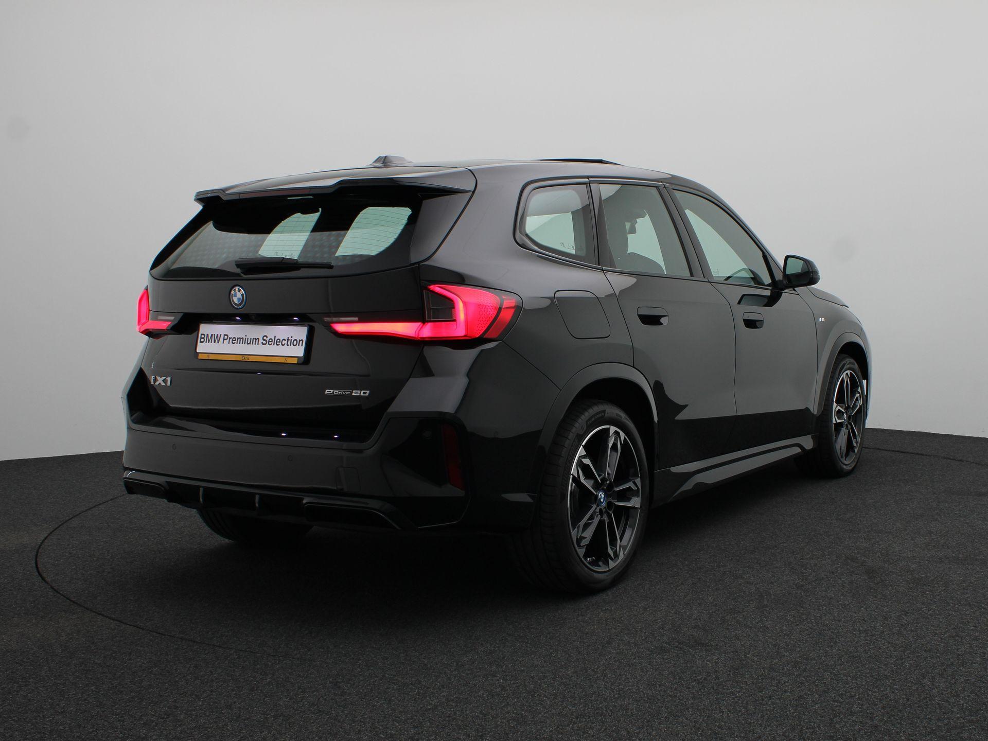 BMW iX1 eDrive20 - Afbeelding 2