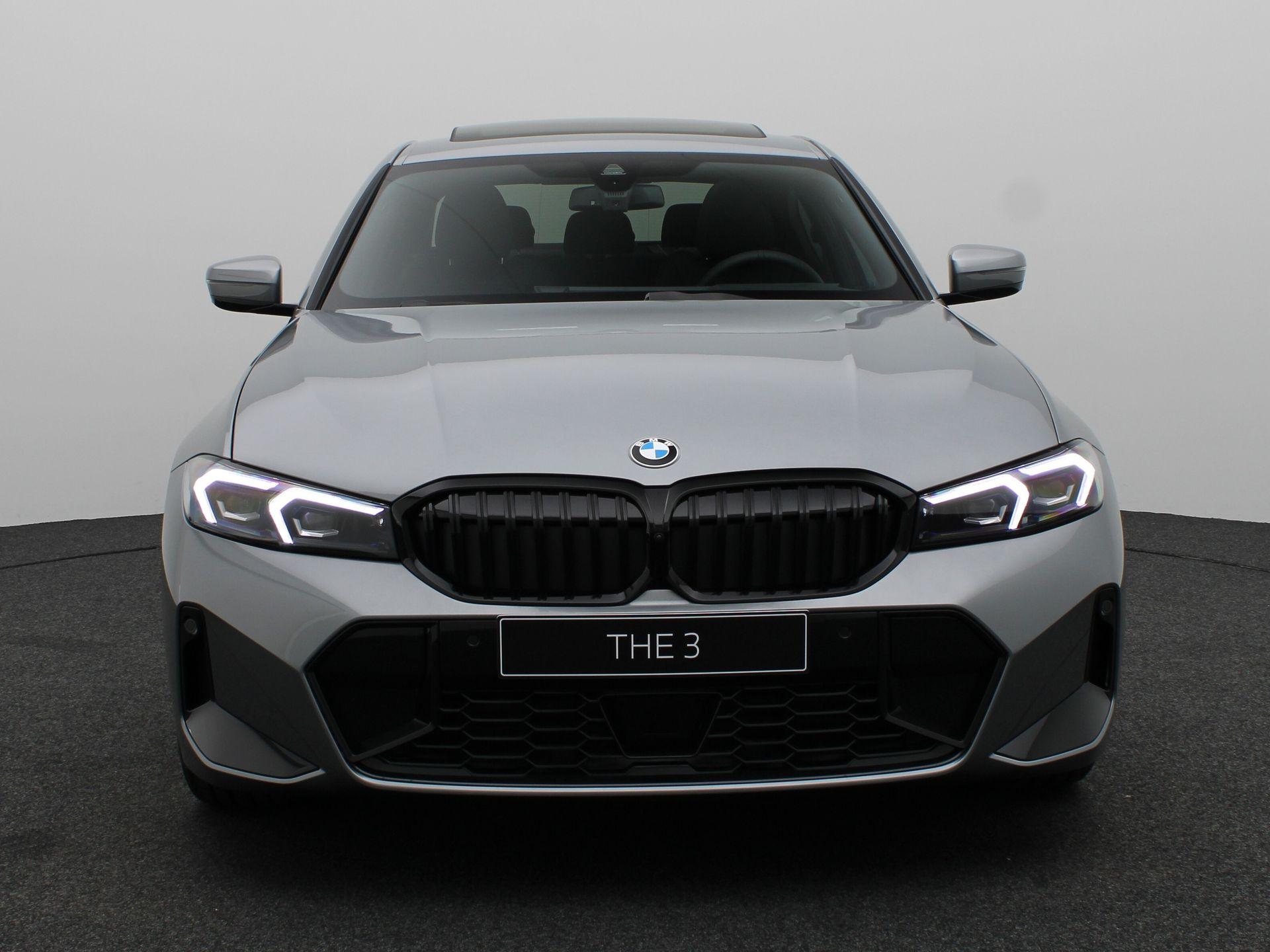 BMW 3 Serie 320i Sedan - Afbeelding 3