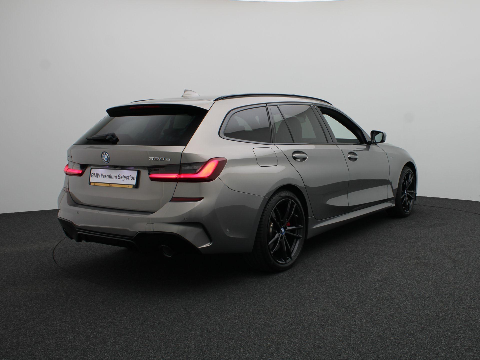 BMW 3 Serie Touring 330e xDrive - Afbeelding 2
