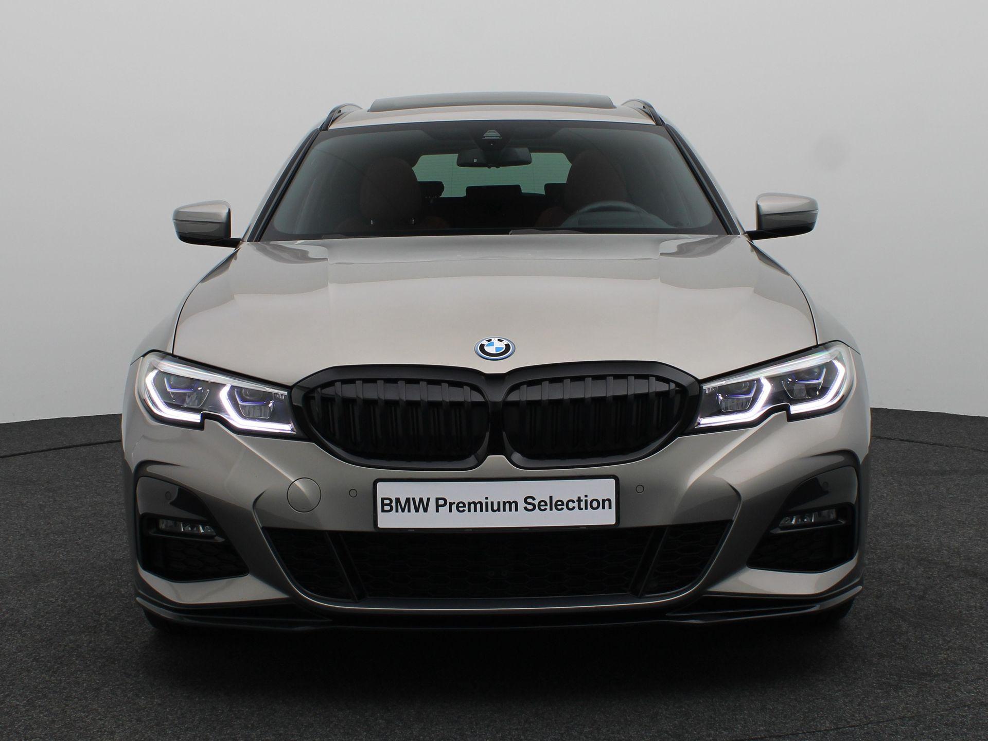 BMW 3 Serie Touring 330e xDrive - Afbeelding 3