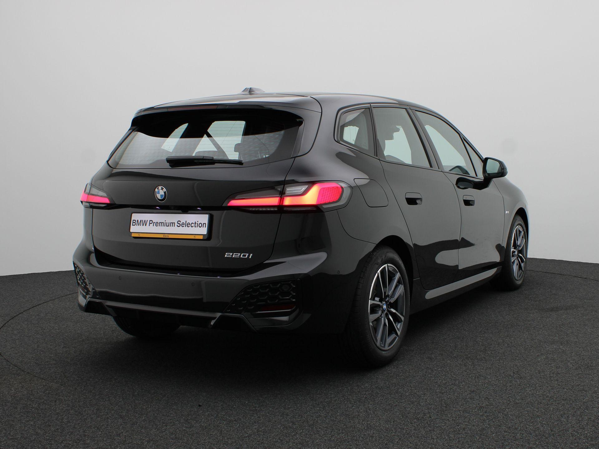 BMW 2 Serie Active Tourer 220i - Afbeelding 2