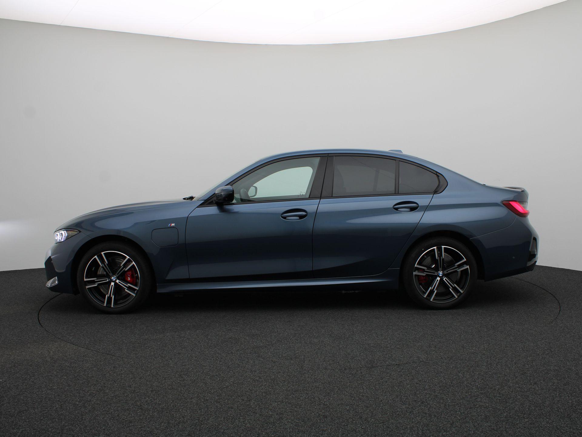 BMW 3 Serie Sedan 330e - Afbeelding 4