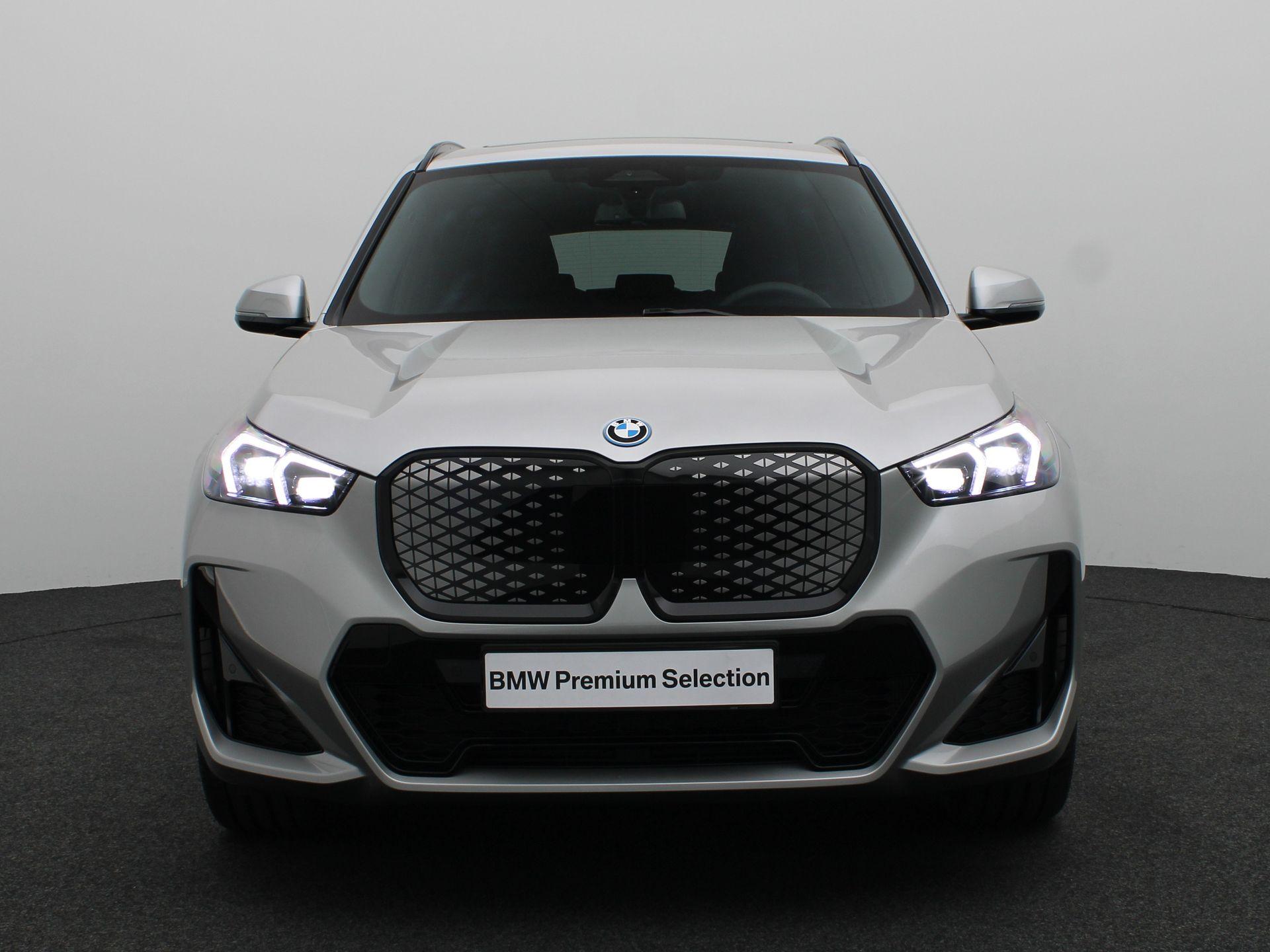 BMW iX1 eDrive20 - Afbeelding 3