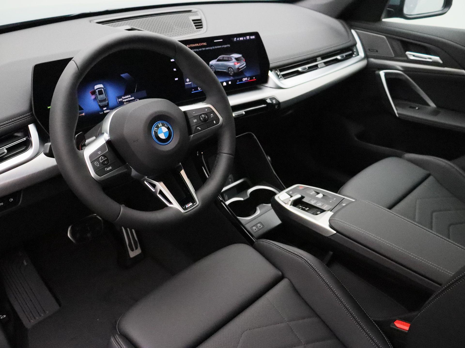 BMW iX1