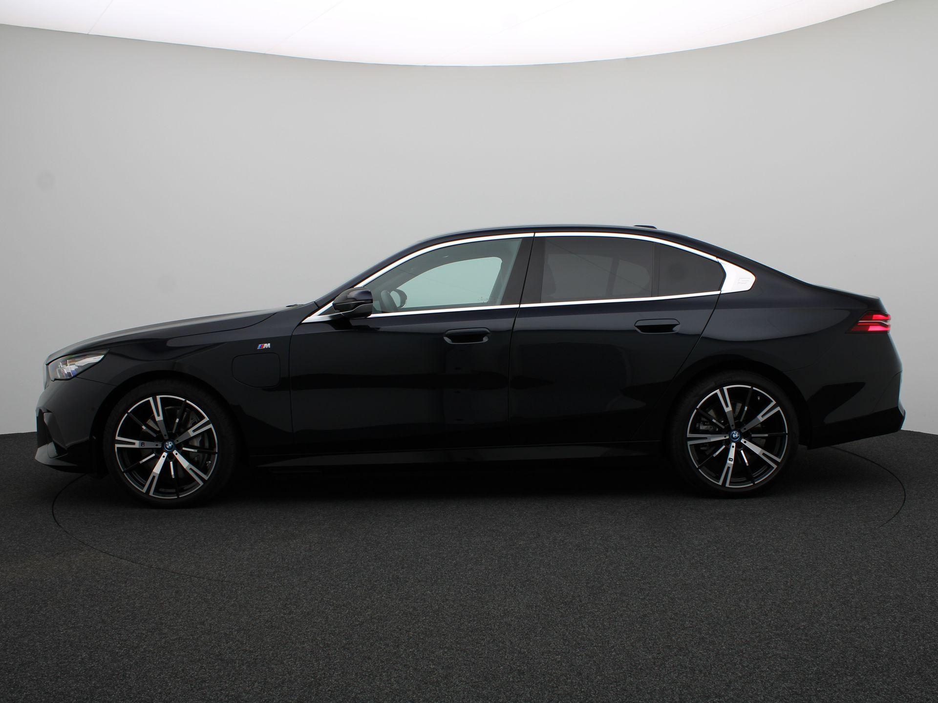 BMW 5 Serie Sedan 550e xDrive - Afbeelding 4