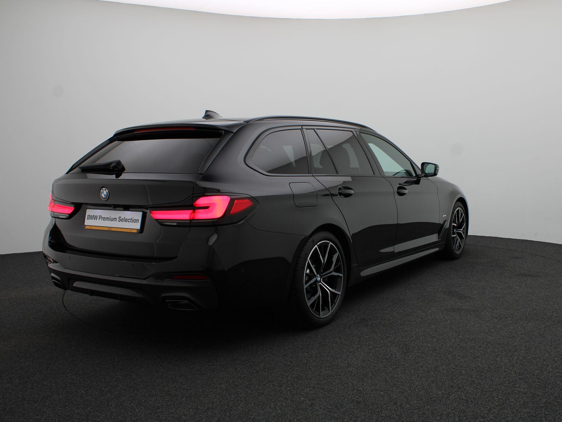 BMW 5 Serie Touring 540i xDrive - Afbeelding 2