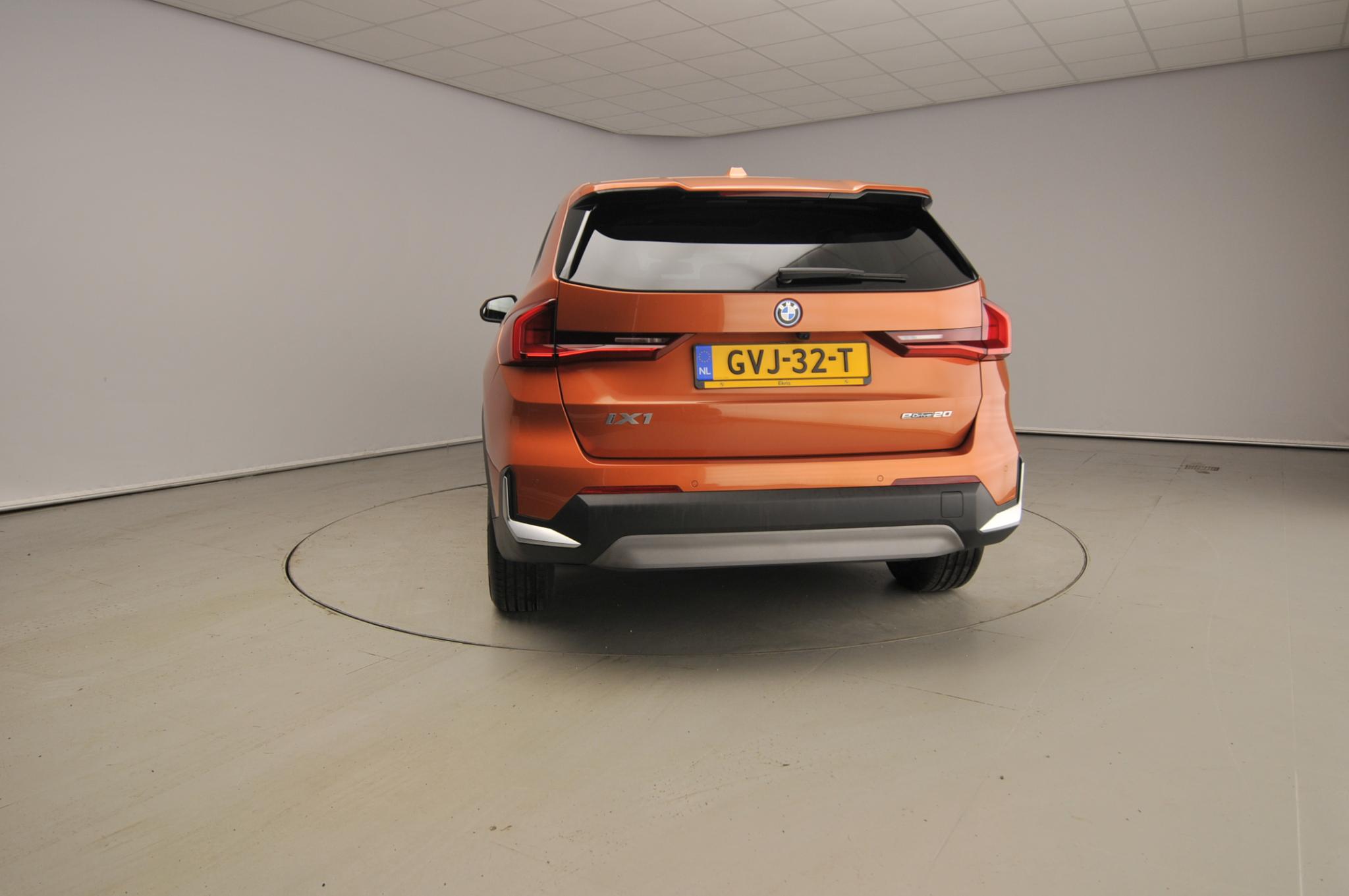 BMW iX1 eDrive20 - Afbeelding 3