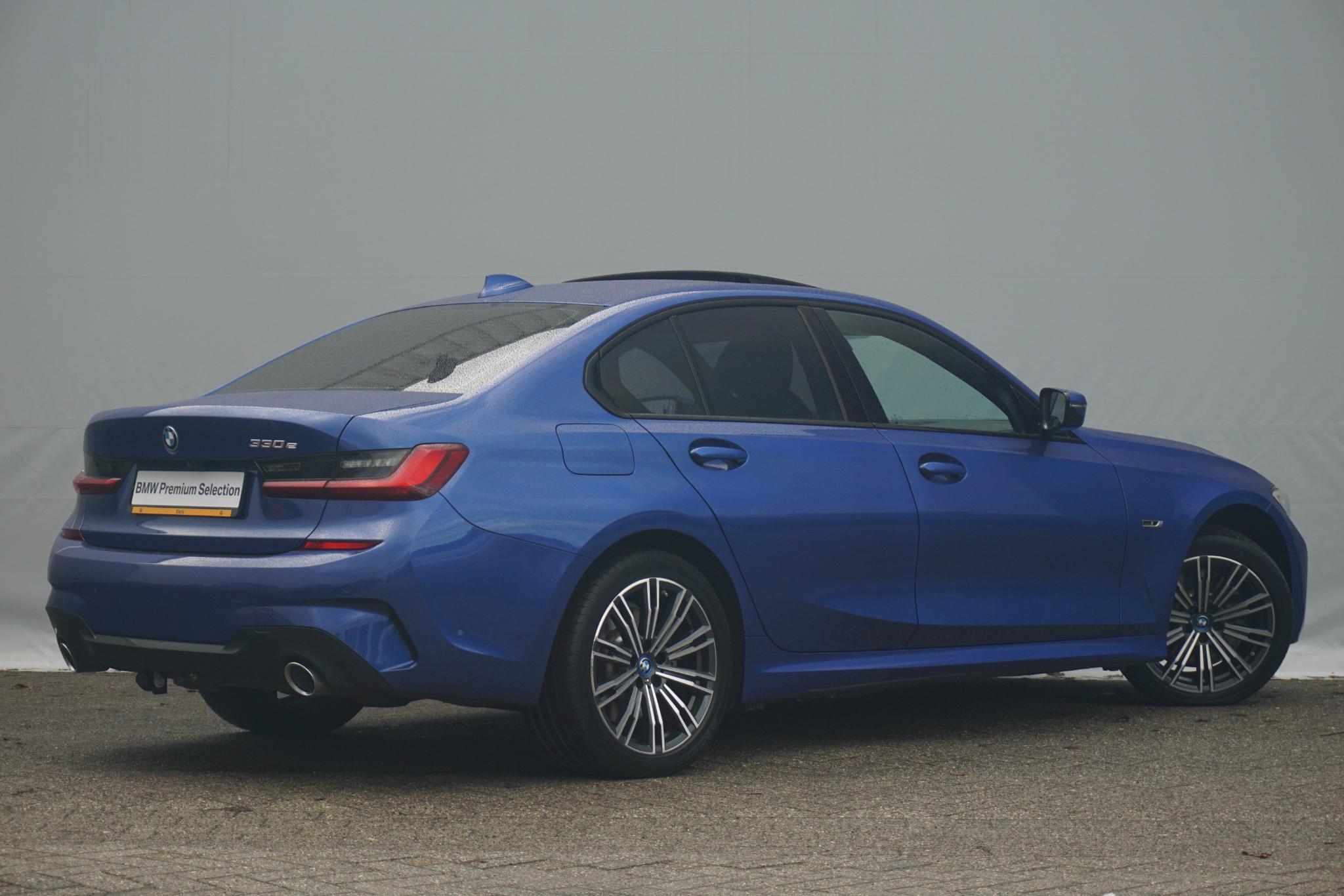 BMW 3 Serie Sedan 330e - Afbeelding 2