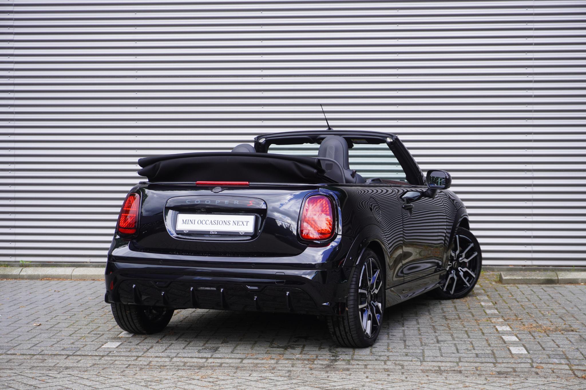 MINI Cabrio Cooper S - Afbeelding 2