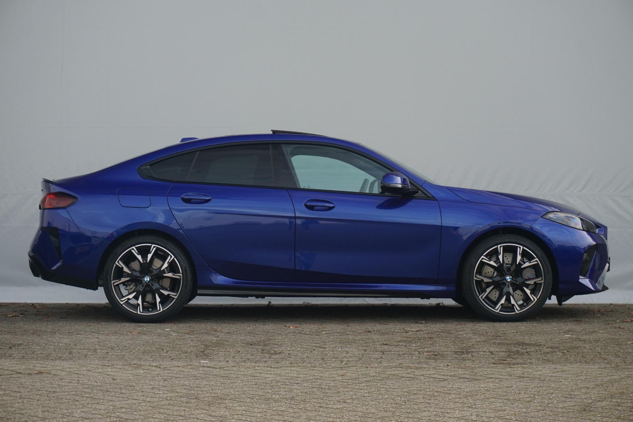 BMW 2 Serie Gran Coupé 220 - Afbeelding 4