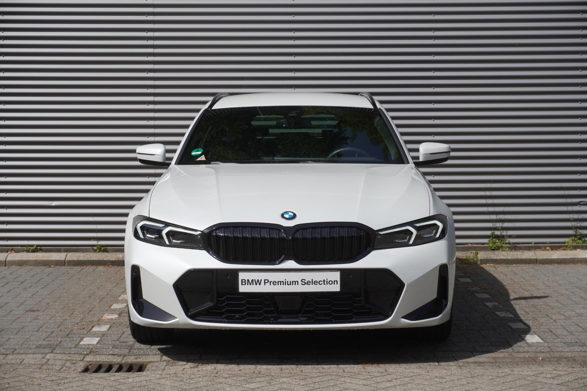 BMW 3 Serie Touring 330e - Afbeelding 3