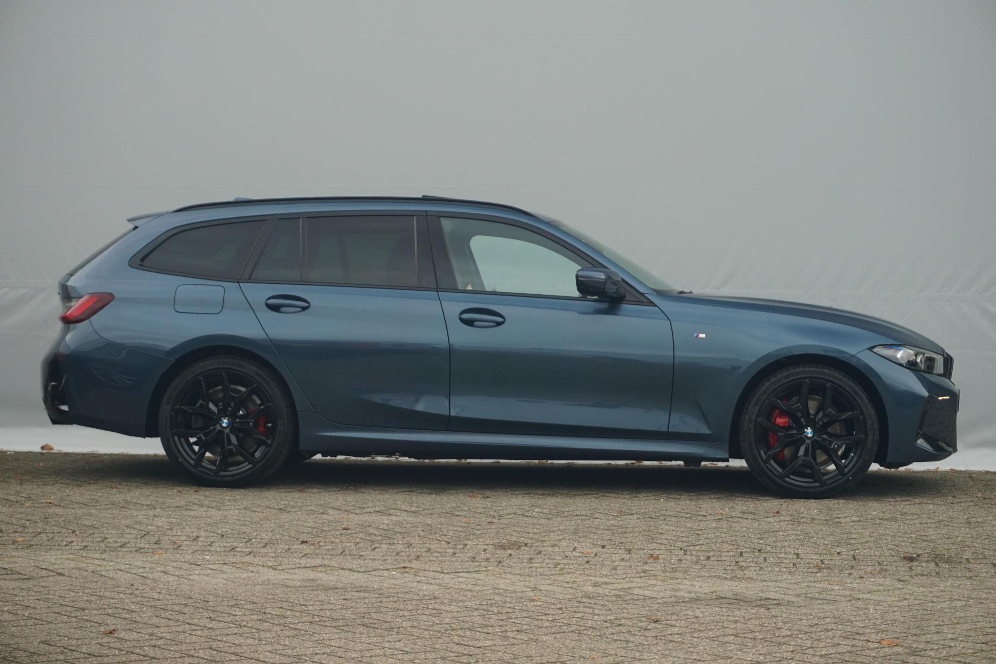 BMW 3 Serie Touring 330e - Afbeelding 4