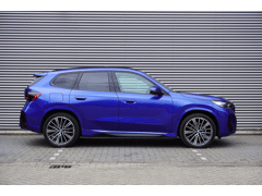 BMW iX1 eDrive20 - Afbeelding 4