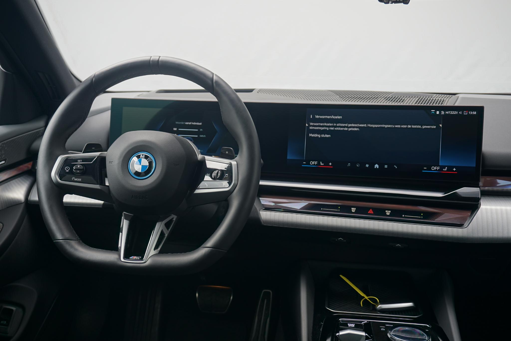 BMW 5 Serie Touring 530e - Afbeelding 3