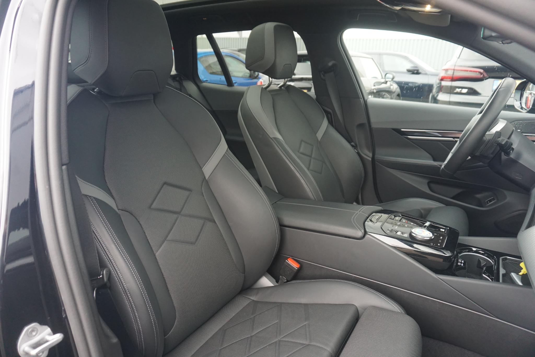 BMW 5 Serie Touring 530e - Afbeelding 4
